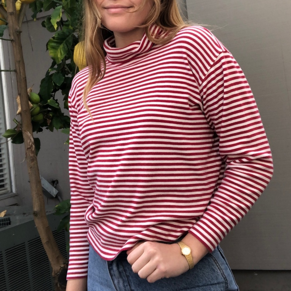 Red and white turtleneck long sleeve